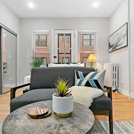 Chic & Updated Studio Apt In East Lakeview - Barry S1 Chicago Exterior photo
