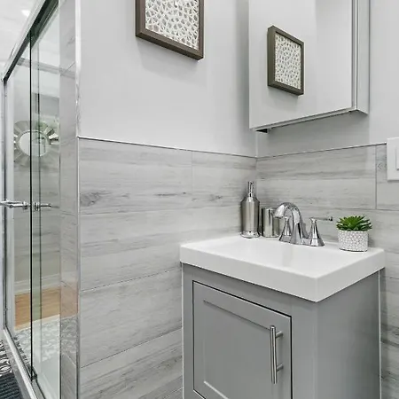 Chic & Updated Studio Apt In East Lakeview - Barry S1 Chicago Exterior photo